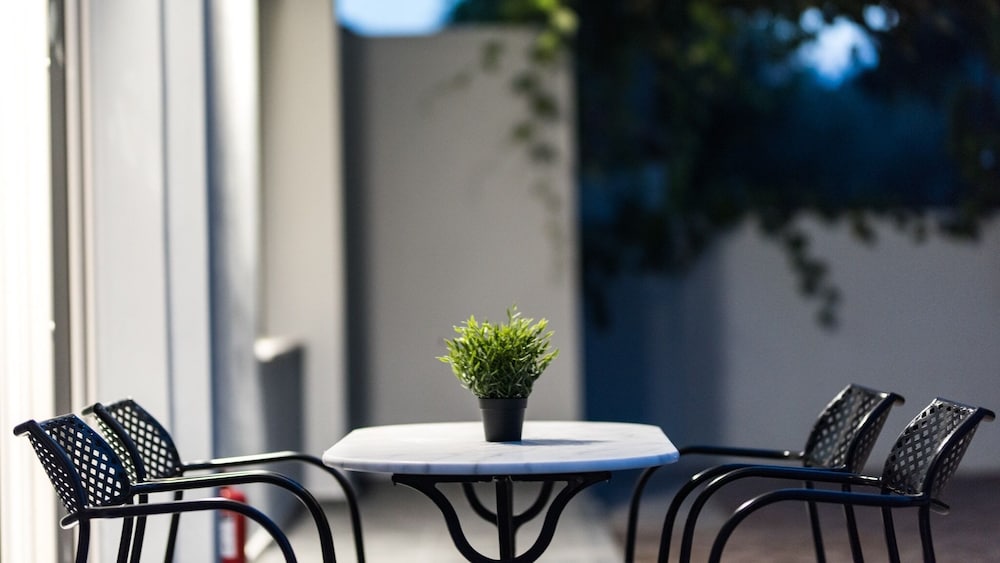 Фото Oinoelia Luxury Suites & Residence