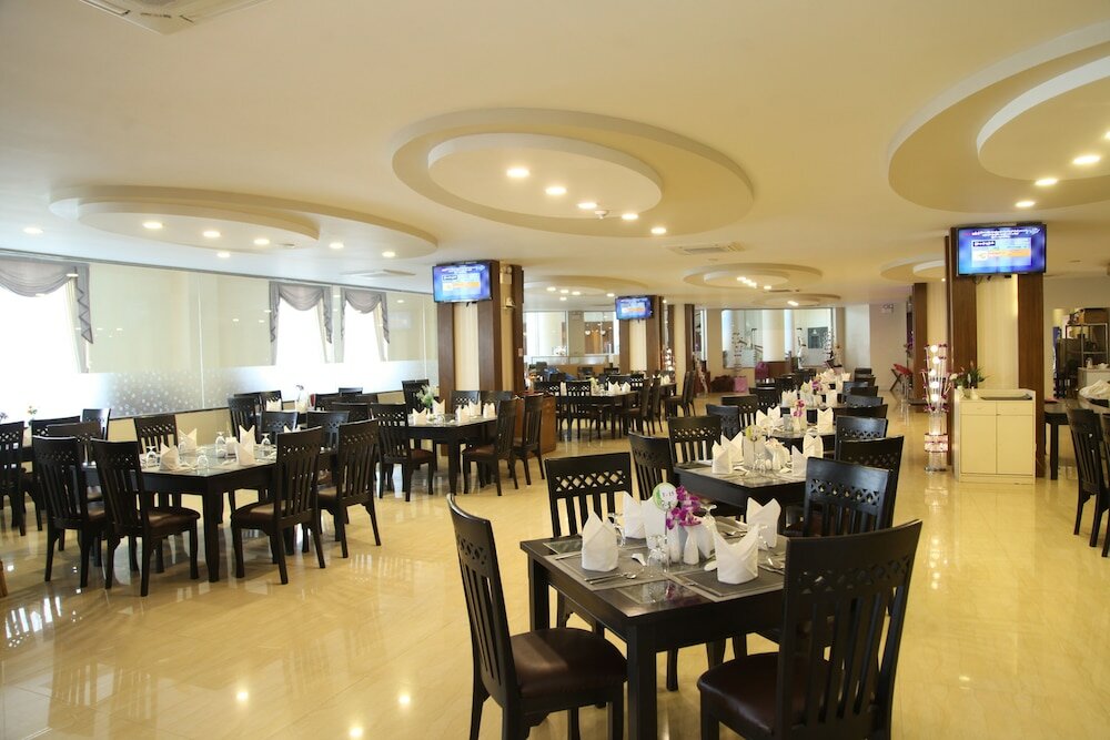 Фото Mingalar Thiri Hotel