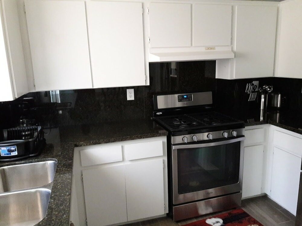 Фото Coalinga Embassy