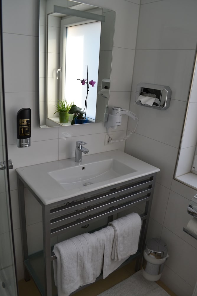 Фото Myrsini Hotel