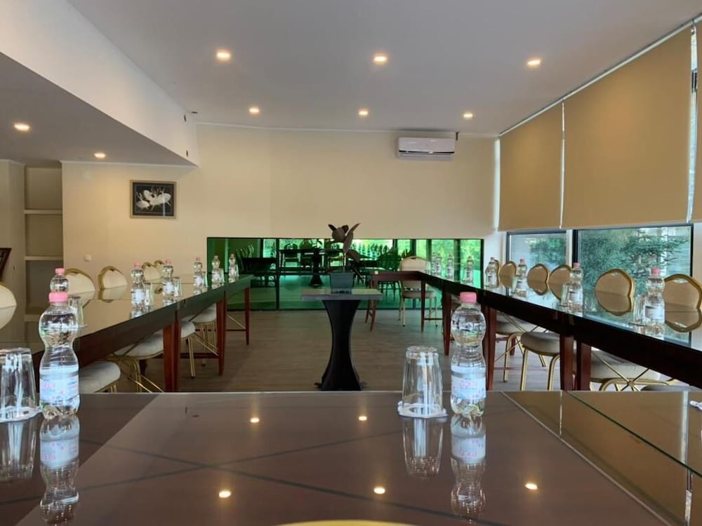 Фото Бомонд гарден