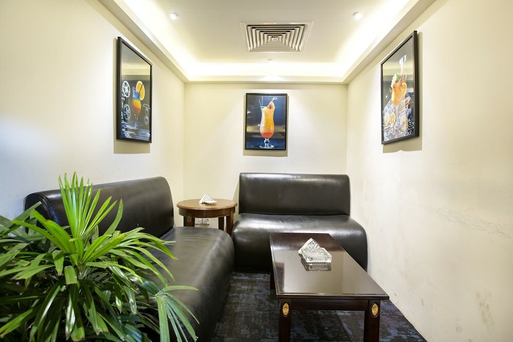 Фото Hotel Sarina