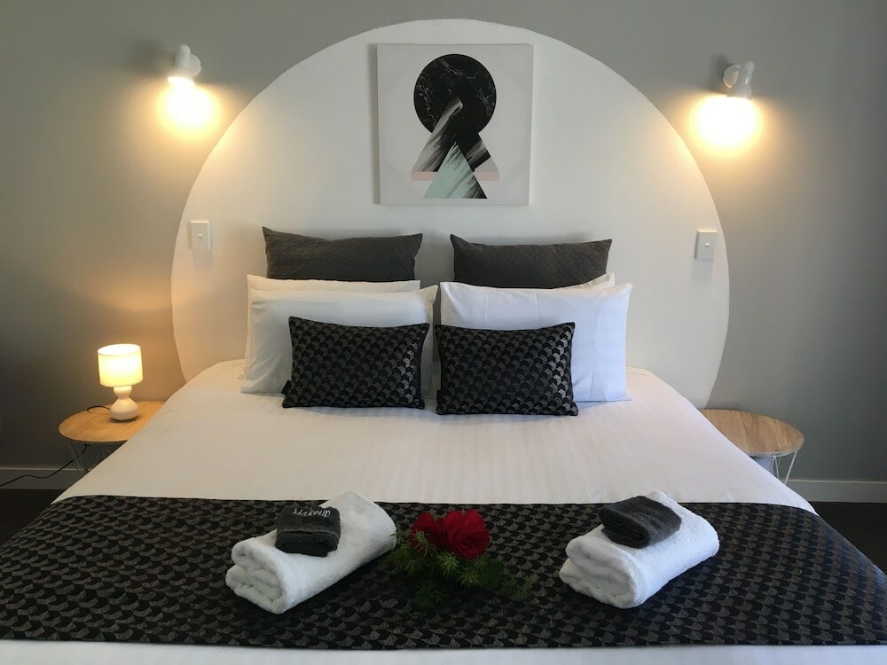 Фото Half Moon Bay Motel