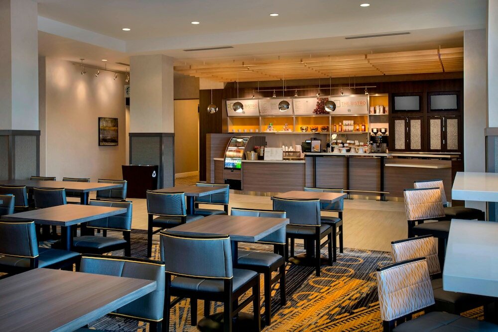 Фото Courtyard by Marriott Philadelphia Lansdale