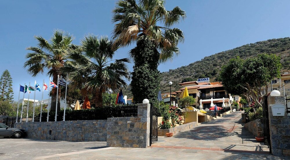 Фото Koni Village Hotel