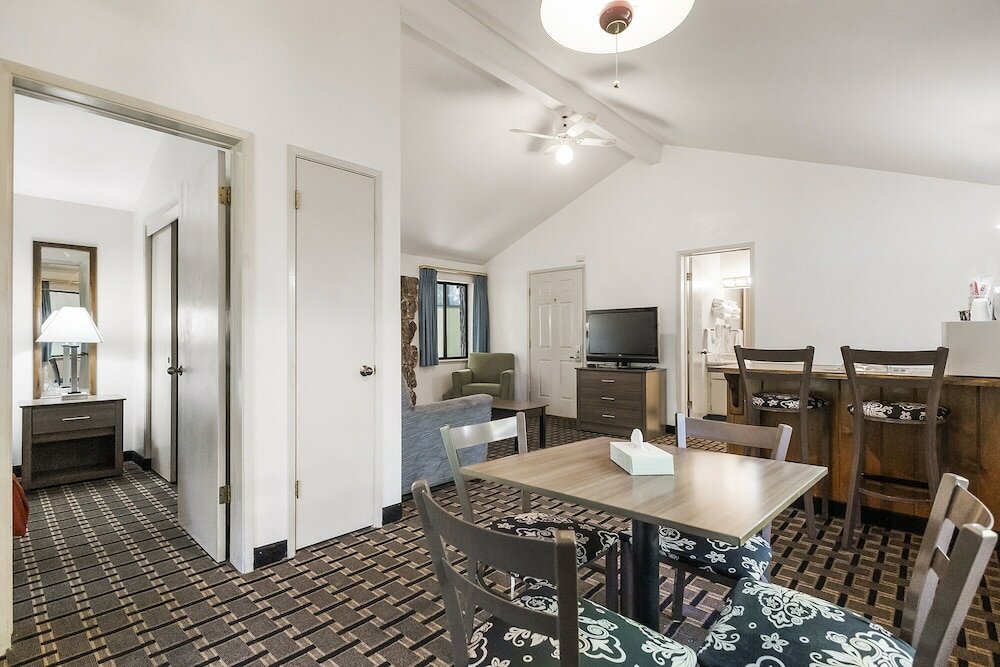 Фото Northern Queen Inn