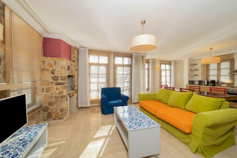 Short-term housing rental Fascinating Hotel Room Near Hadrian s Gate, Antalya, photo