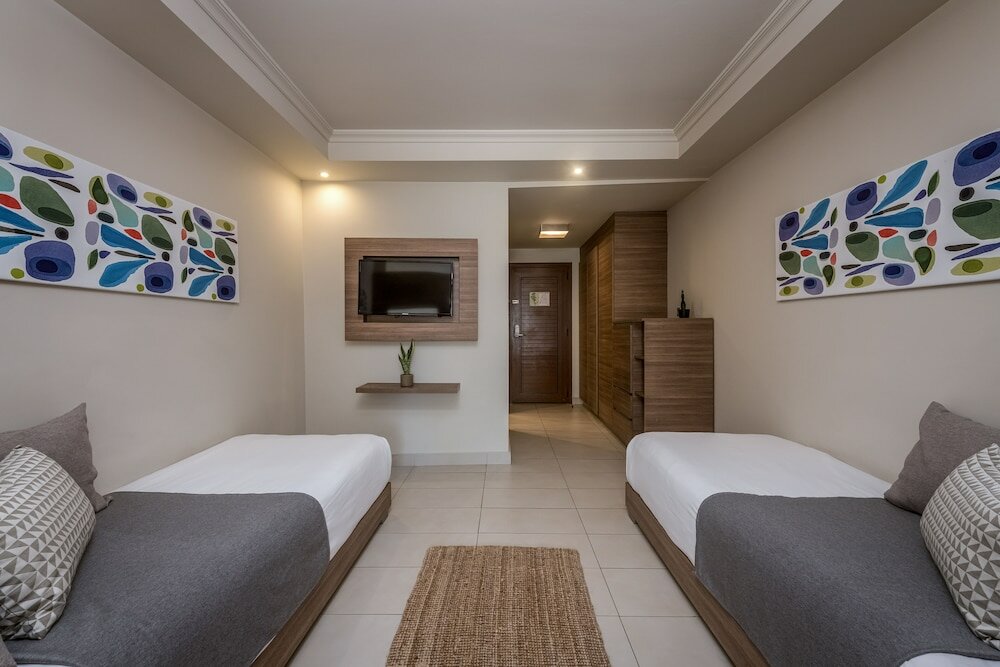 Фото E-Geo Easy Living Resort- All Inclusive