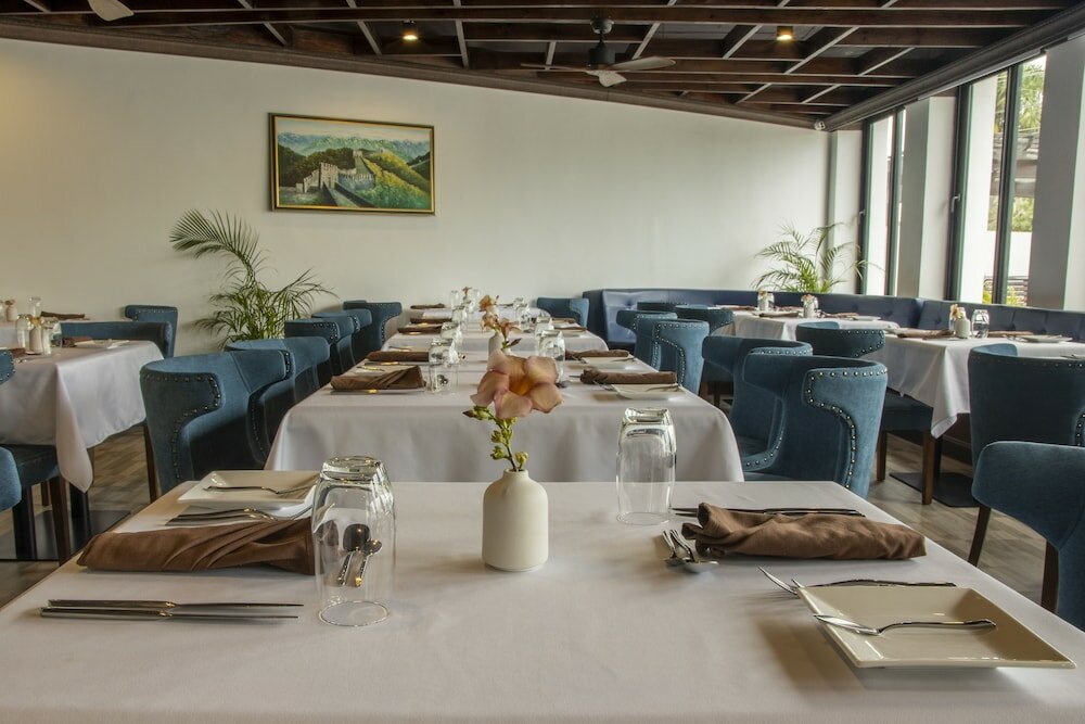 Фото Sago Palm Hotel