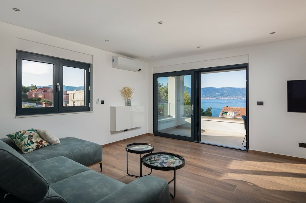 Фото House & Home Slatine