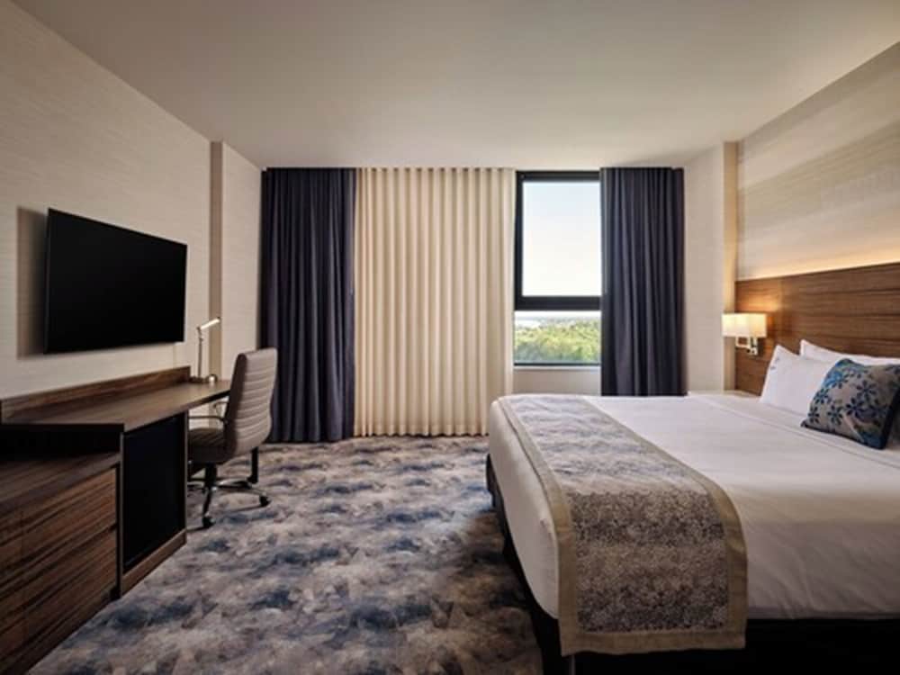 Фото Pickering Casino Resort