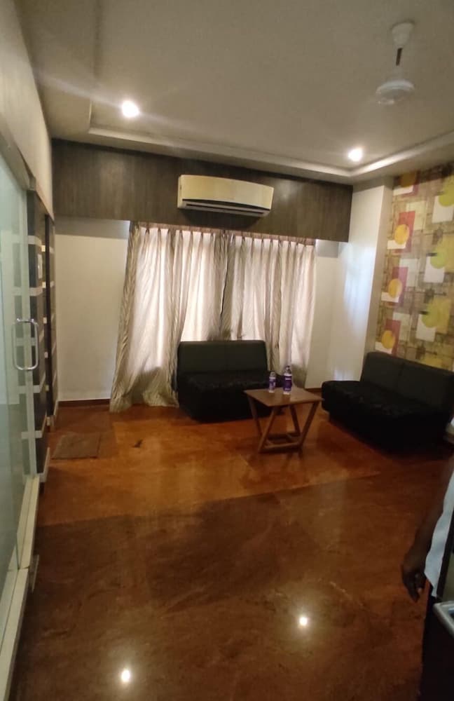 Фото Hotel Center Point