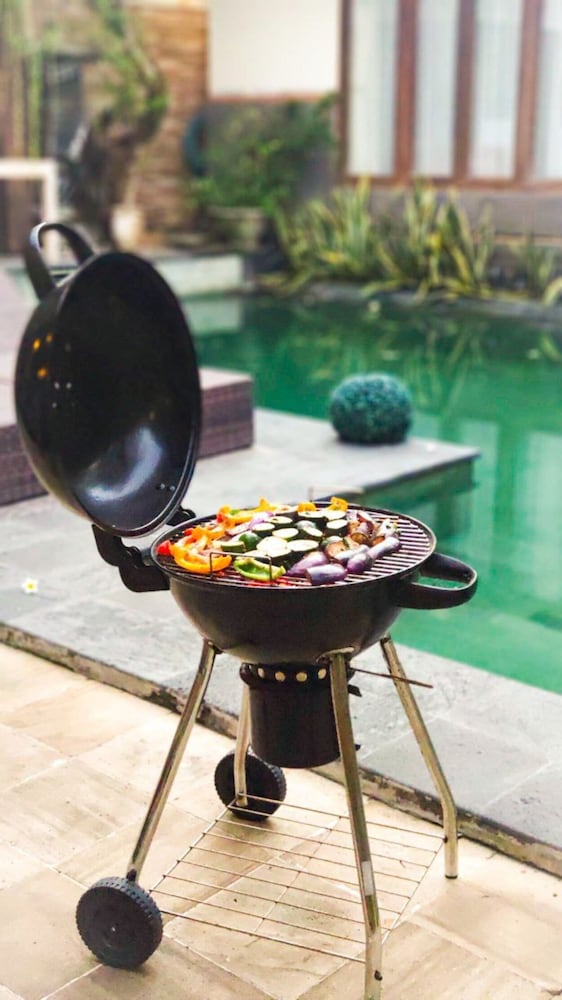 Фото Grace villa 5 minutes walk to the beach