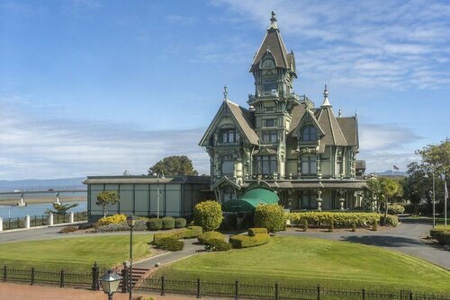 Гостиница Pinc Lady Mansion в Аркате