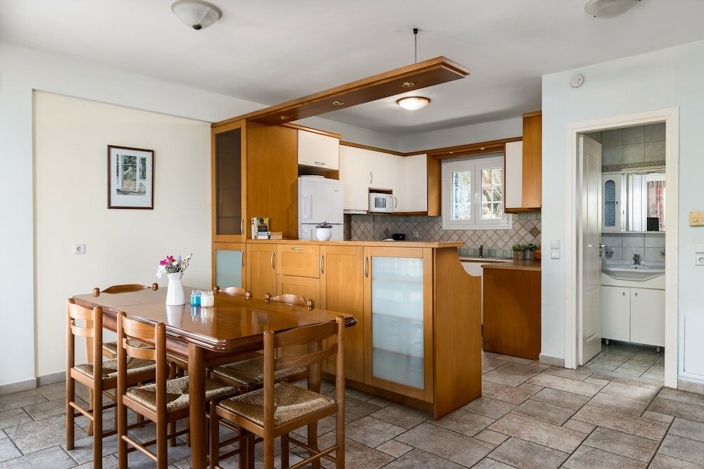 Фото Four-Bedroom Villa Alexandros by Konnect, Private Pool & SeaView