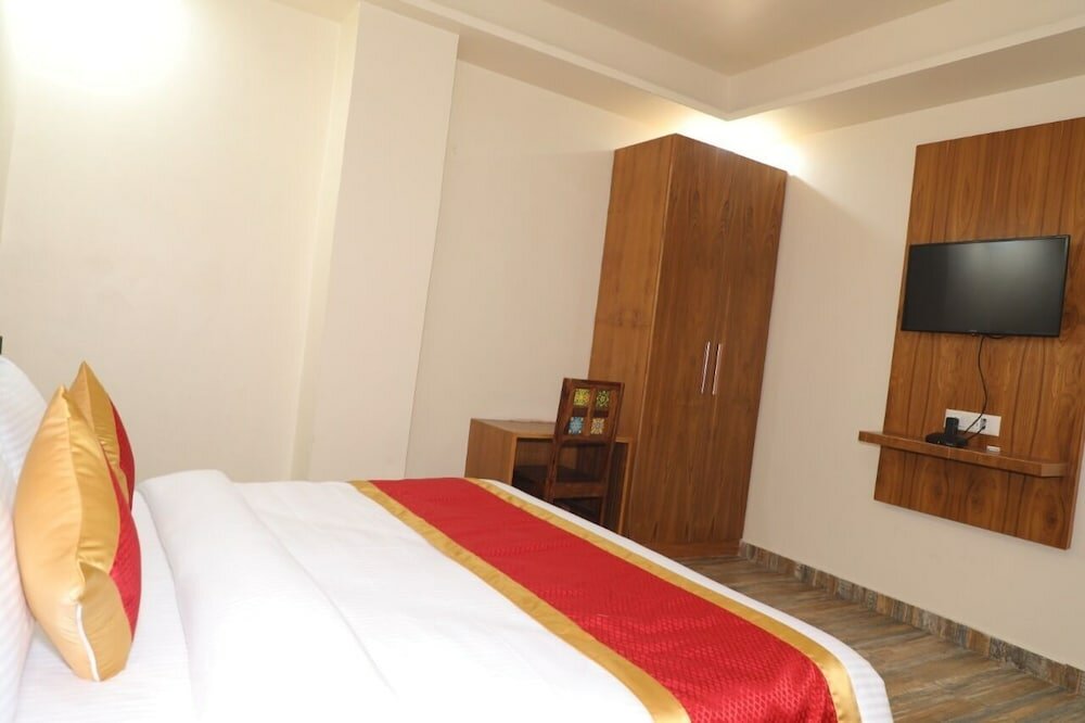 Фото Sarla Hotel Inn