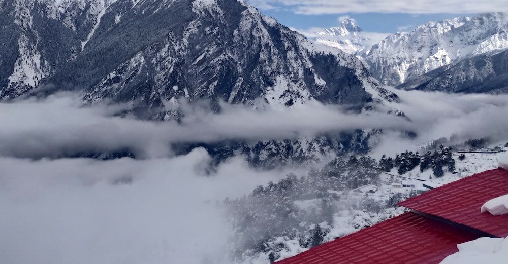 Фото Mountain Rover Auli