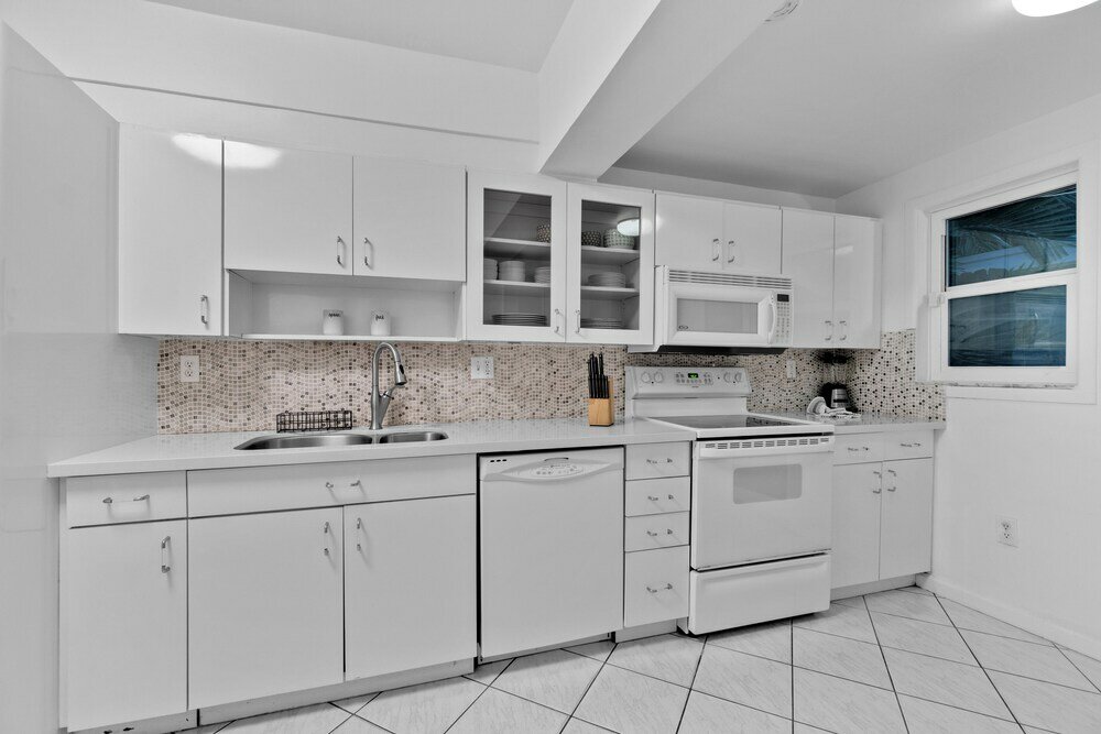 Фото Chateau Michael Luxury Brickell Villa with Pool