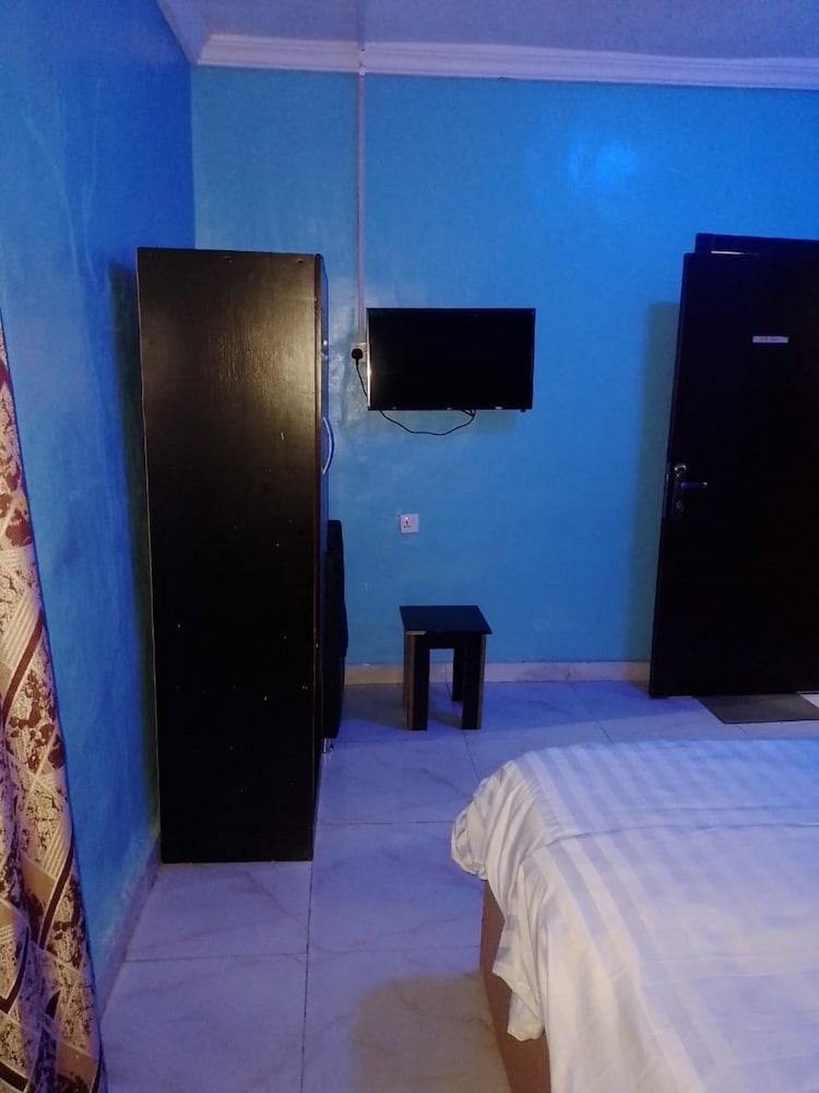 Фото Americana Hotel