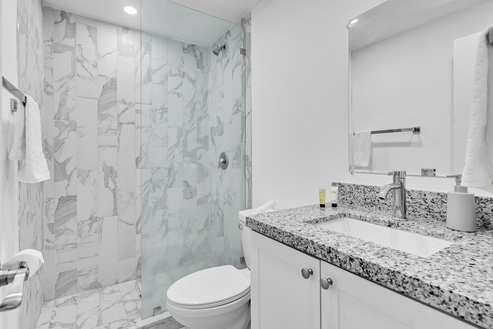 Фото Superior Design District 3bd Home