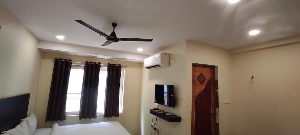 Фото Hotel Arvind Vizag Beach