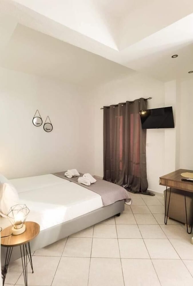 Фото Euphoria Complex 2