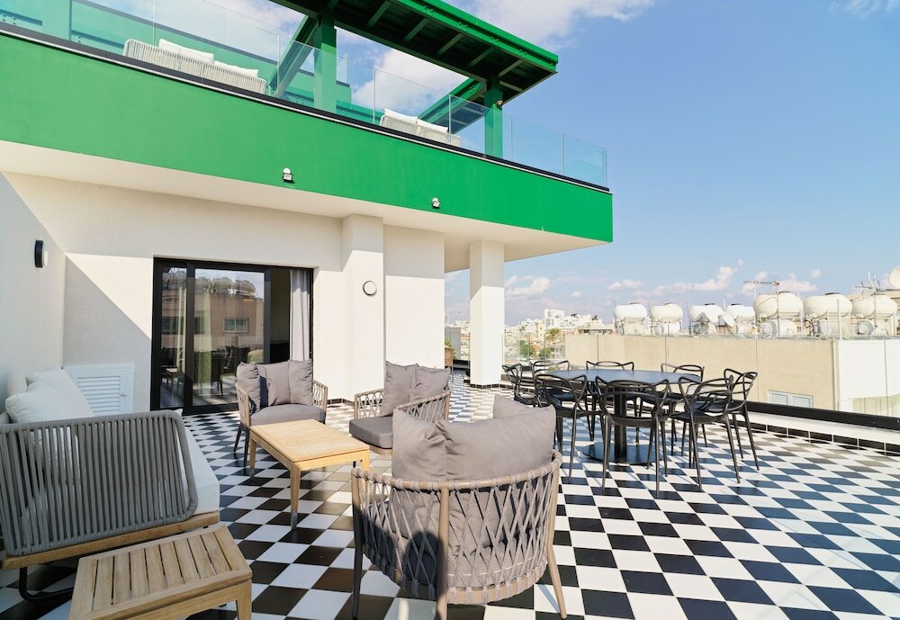 Фото Liv The City Suites