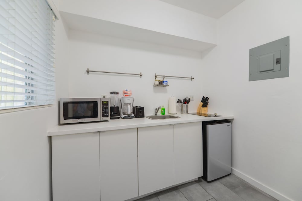 Фото Lovely Studio 15 min from the beach