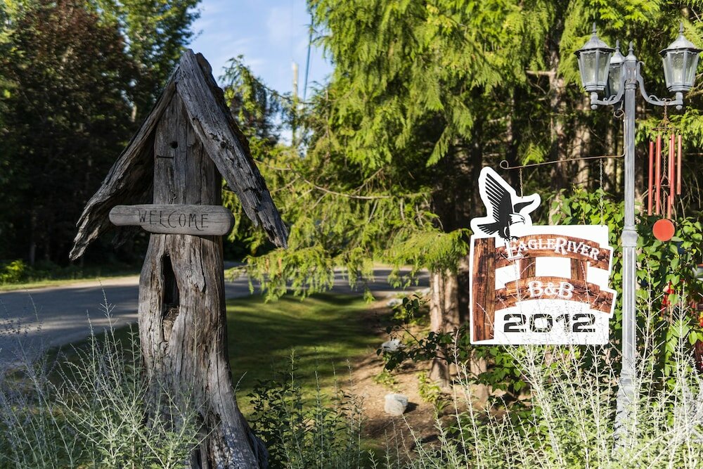 Фото Eagle River Vacation Home