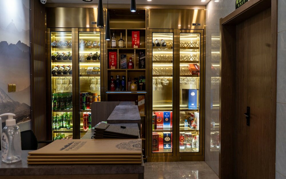 Фото G. C Royal Hotel