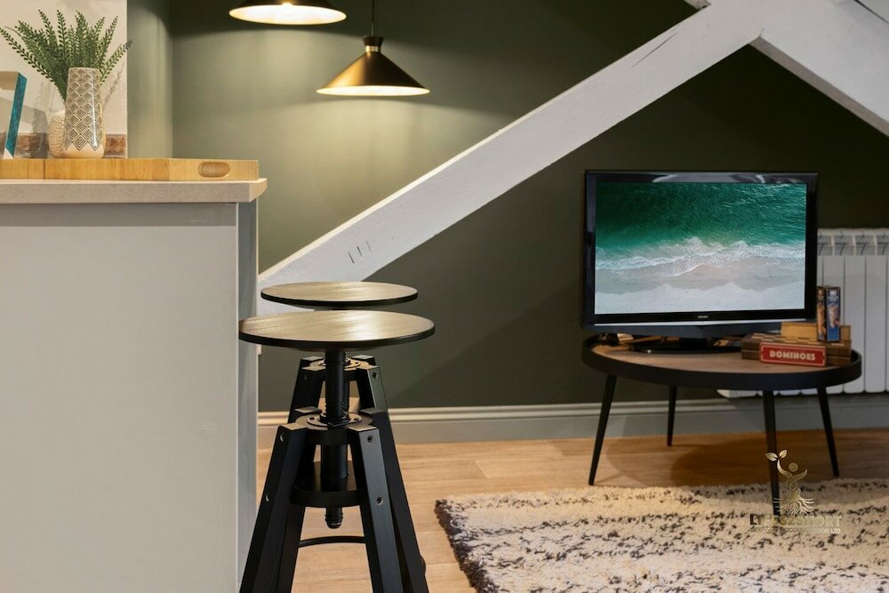 Фото Luxe Courtyard Apt - Exeter City Centre