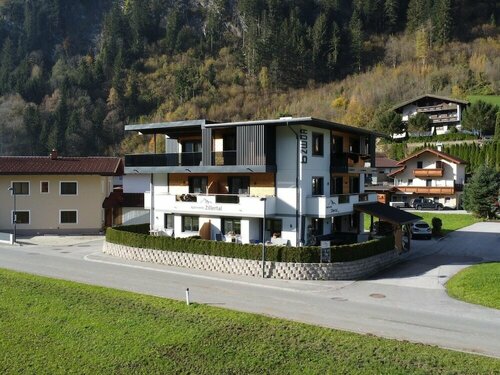 Гостиница Luxurious Apartment Near Four Ski Lifts in Mayrhofen