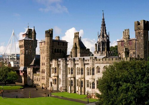 Гостиница Howard Gardens - 2 Bedroom Apartment in Cardiff City Centre в Кардиффе