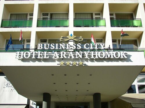 Гостиница Aranyhomok Business-City-Wellness Hotel в Кечкемете