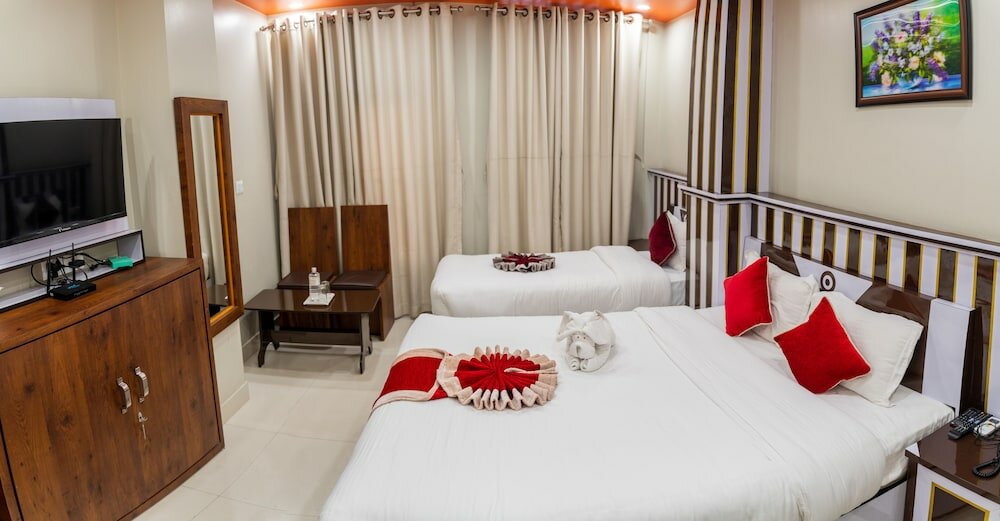 Фото Hotel Janmabhumi