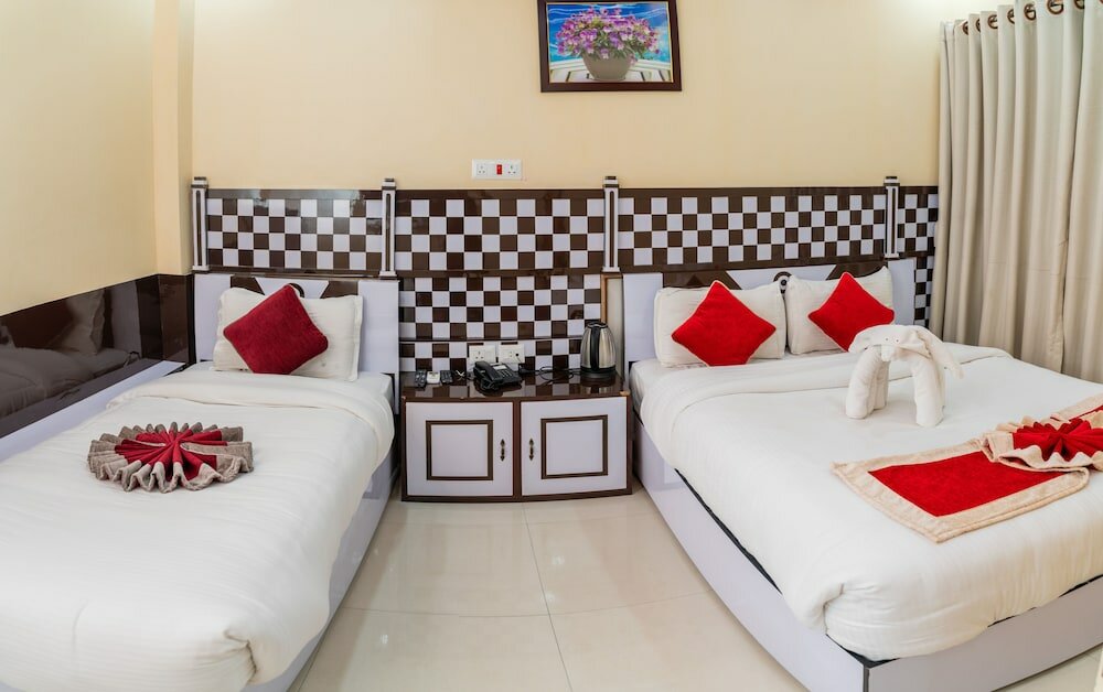 Фото Hotel Janmabhumi