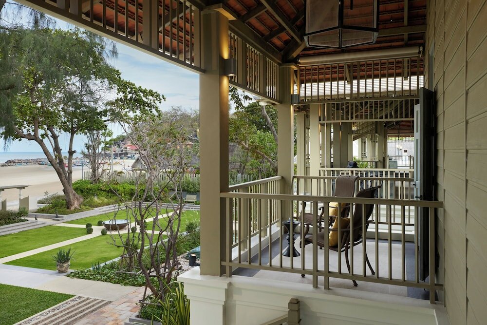 Фото Charras Bhawan Hotel and Residences