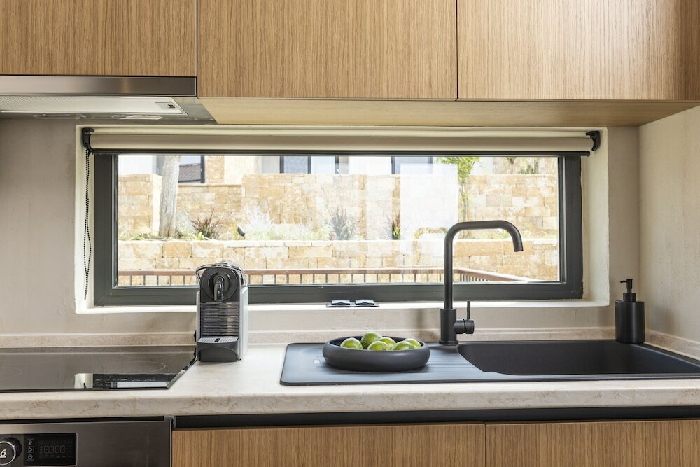 Фото Pnoes Luxury Suites