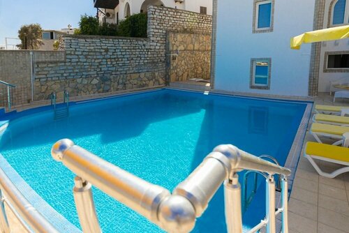 Апартаменты Cozy Room With Shared Pool Near Gumbet Beach в Бодруме
