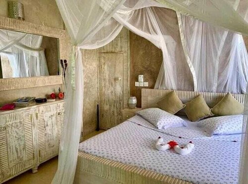 Гостиница Tower Beach Watamu