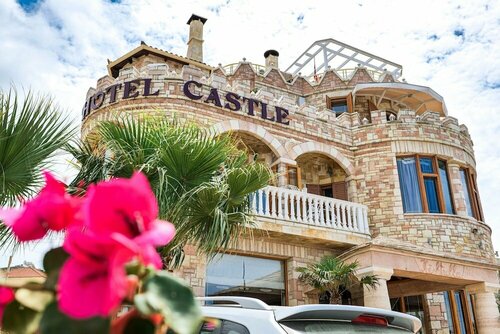 Гостиница Hotel Castle в Ксамиле