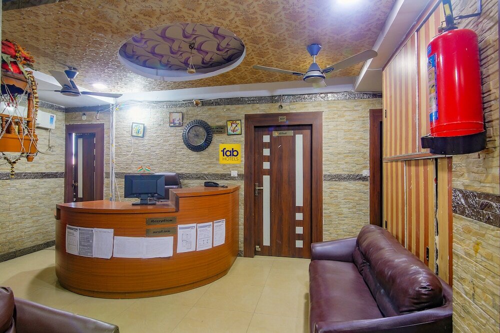 Фото Fabexpress Superior Nesh Inn