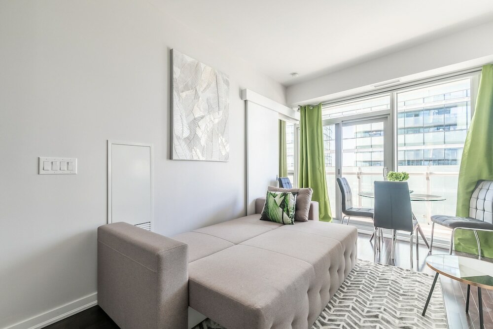Фото Stylish 1 Bd with Tower Views. Apt 3309