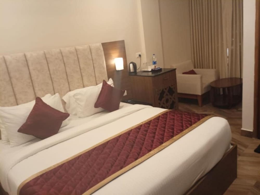 Фото Hotel Bluemoon