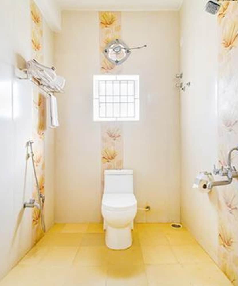 Фото Fabhotel Sri Krishna Residency Airport