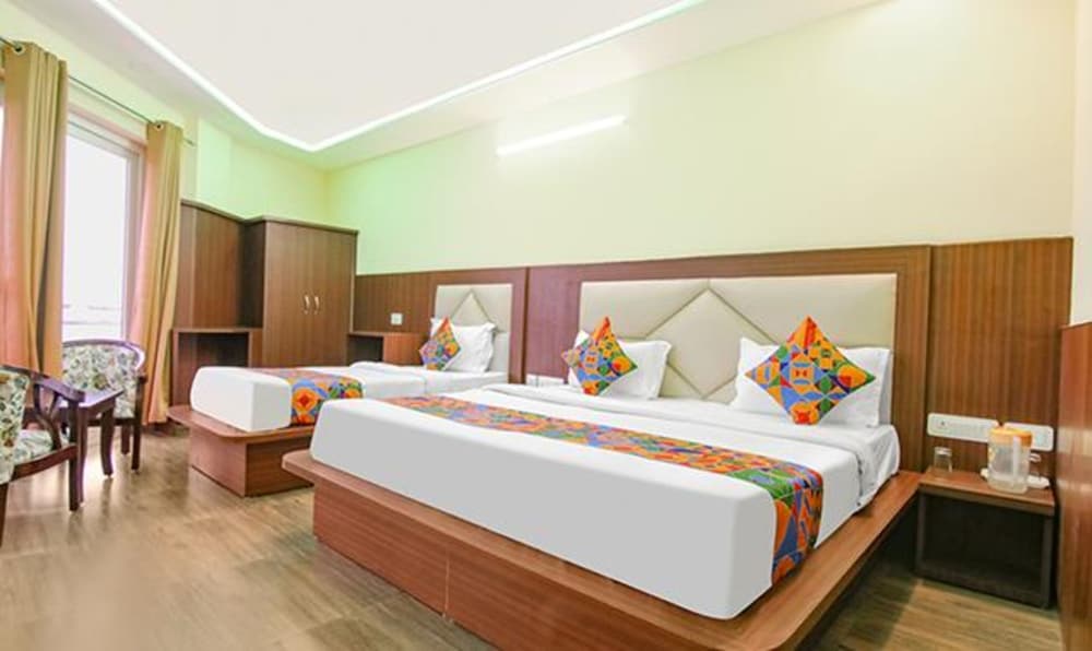 Фото Fabhotel The Castle