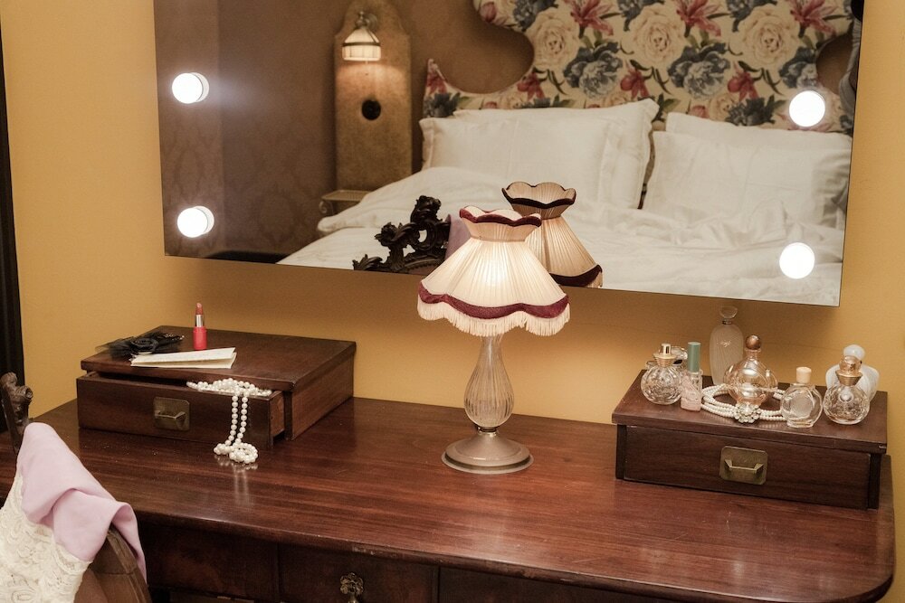 Фото Pensão Amor Madam’s Lodge