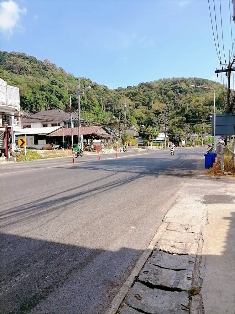 Фото Karon Studio Apartment