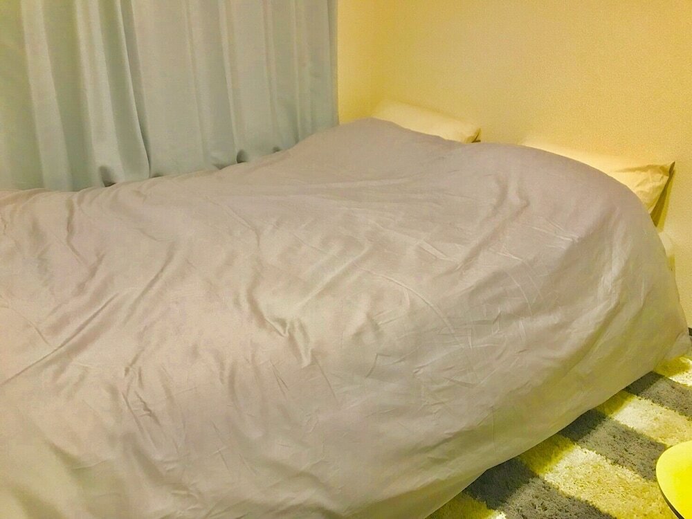 Фото Local Nishijin Apartment