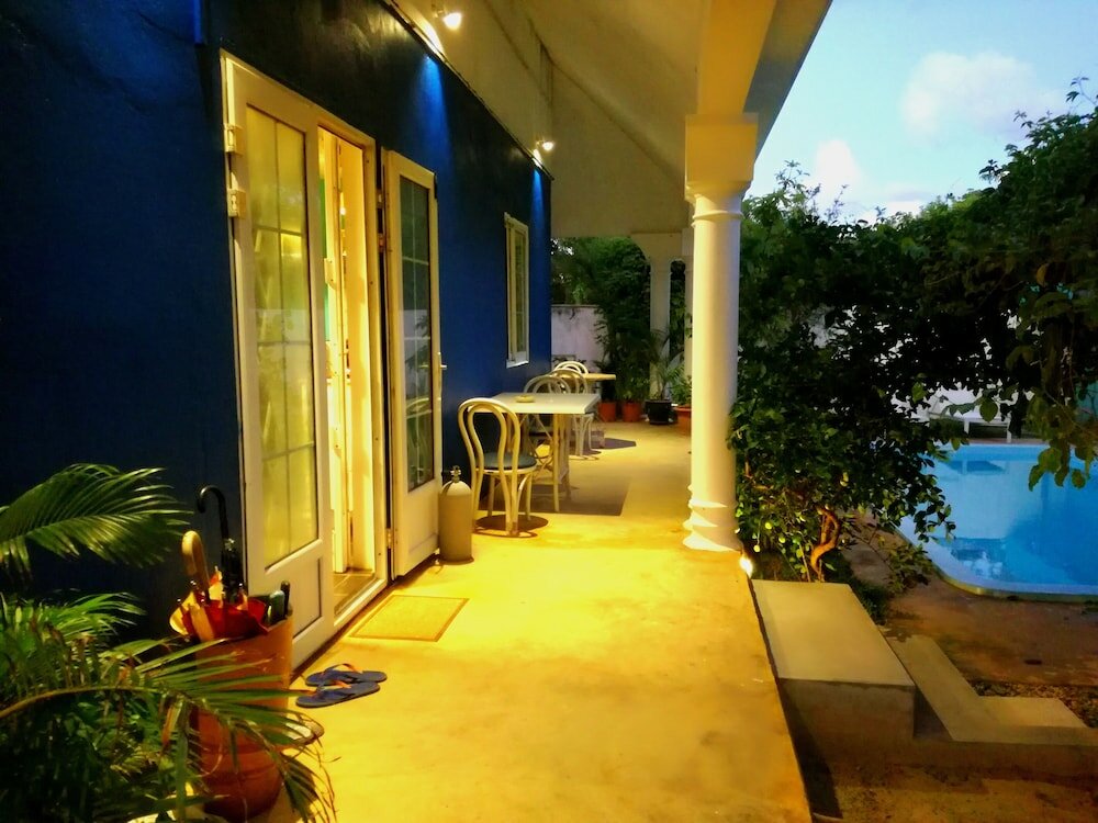 Фото St Exupéry chambre d'hôtes